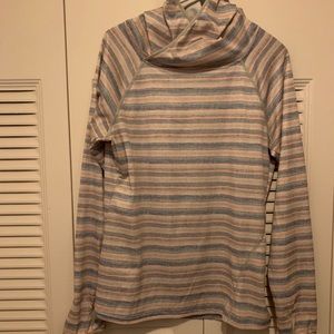Women Patagonia Hooded Pullover Top size Medium